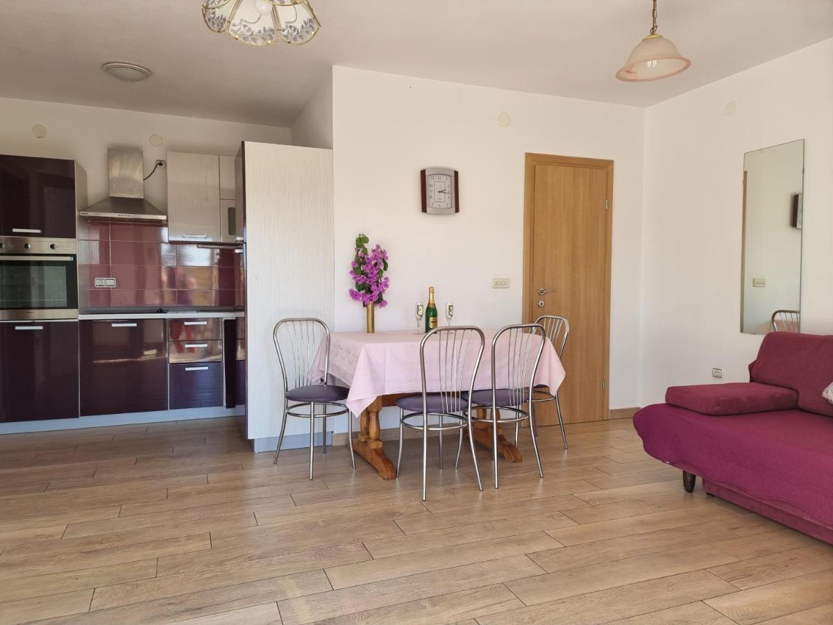 The Golden Grotto Apartments Novalja Εξωτερικό φωτογραφία