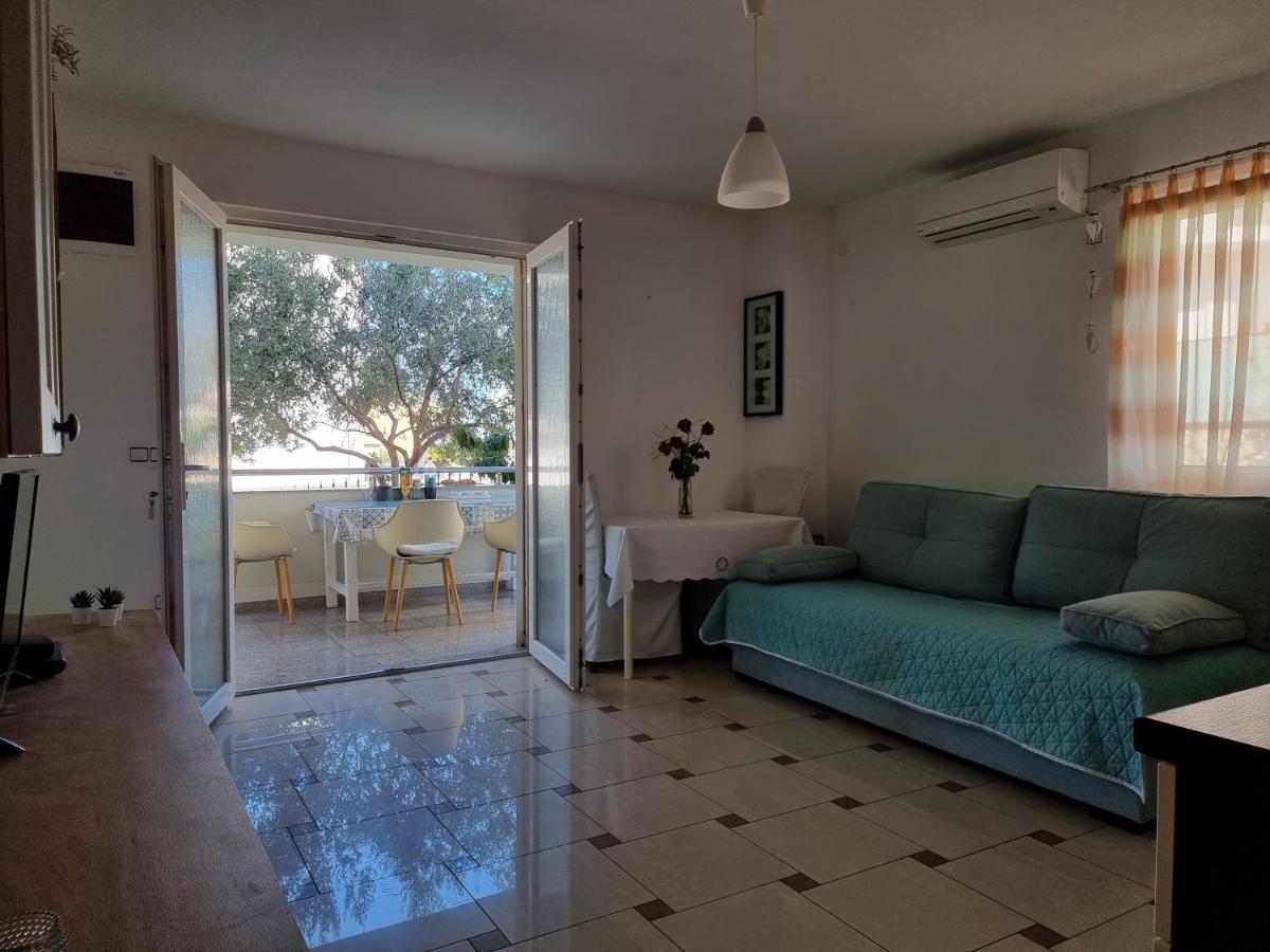 The Golden Grotto Apartments Novalja Εξωτερικό φωτογραφία