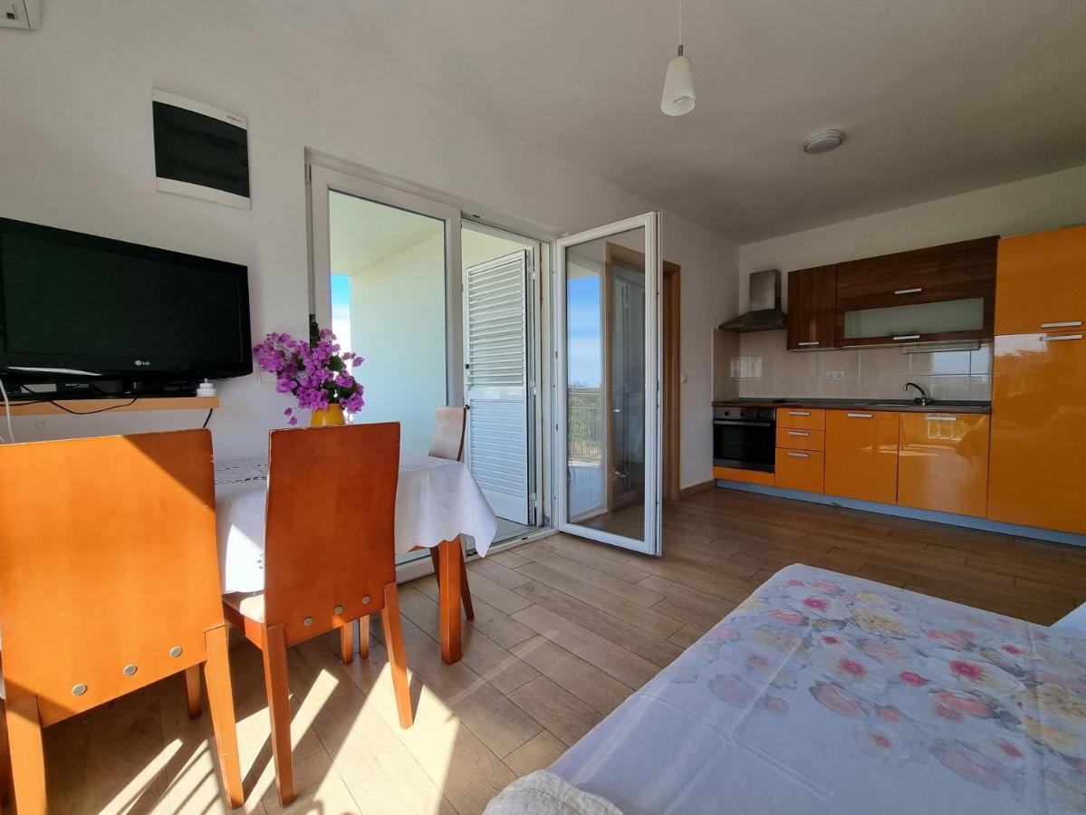 The Golden Grotto Apartments Novalja Εξωτερικό φωτογραφία