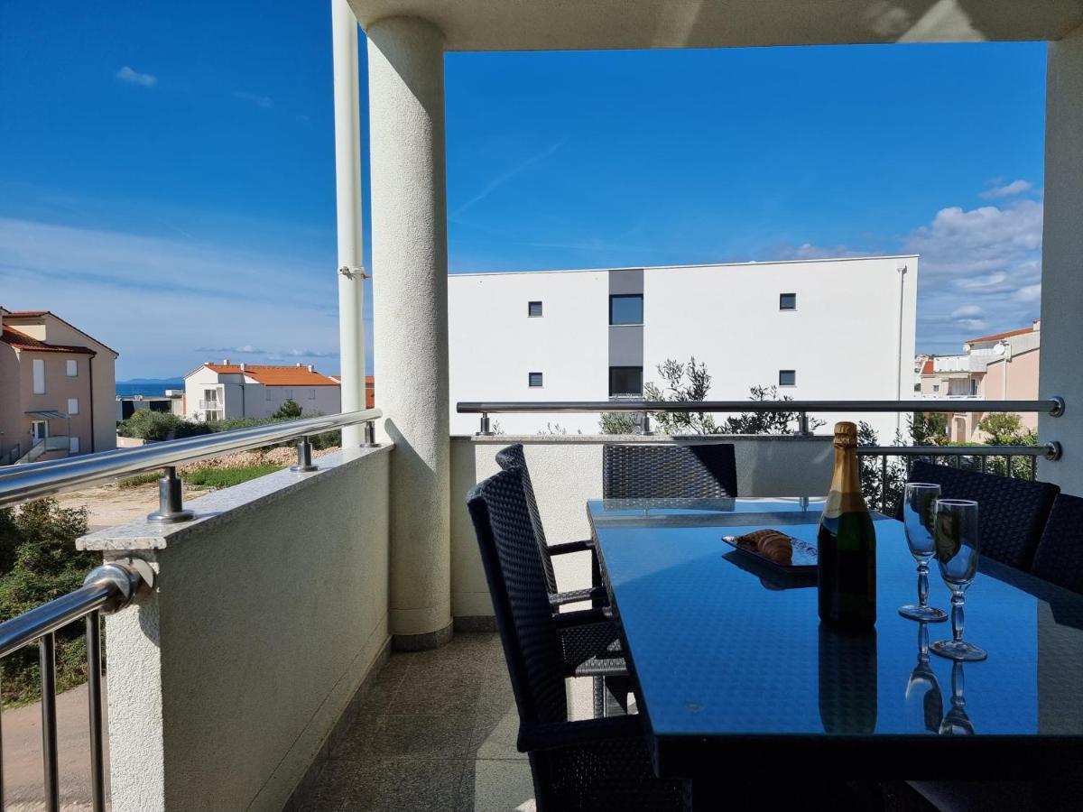 The Golden Grotto Apartments Novalja Εξωτερικό φωτογραφία